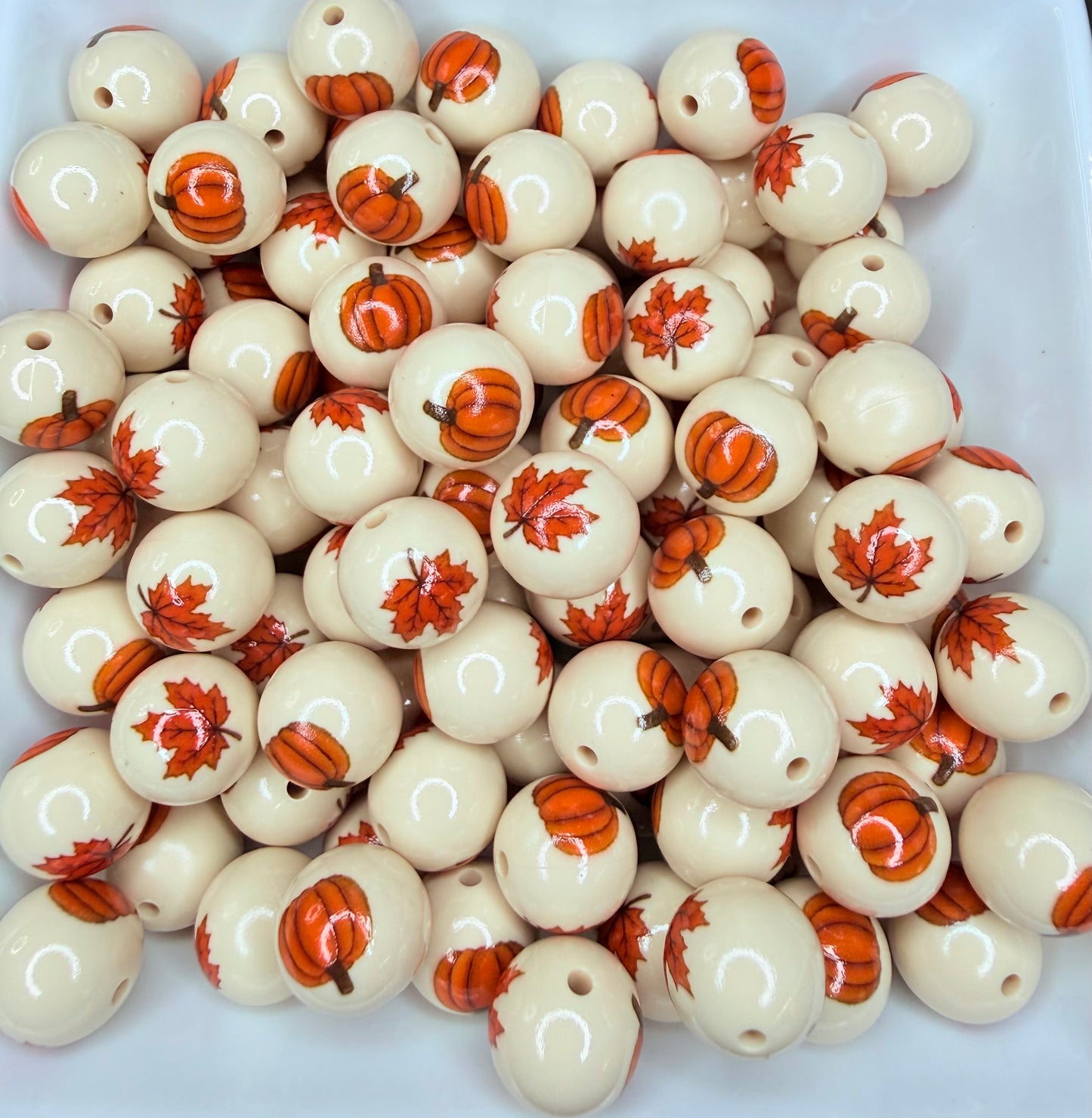 15mm liquid dup leaves & pumpkin beads (pack of 5)