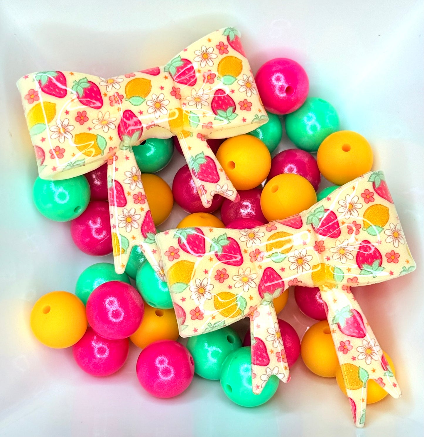 Strawberry Lemon big bow focal