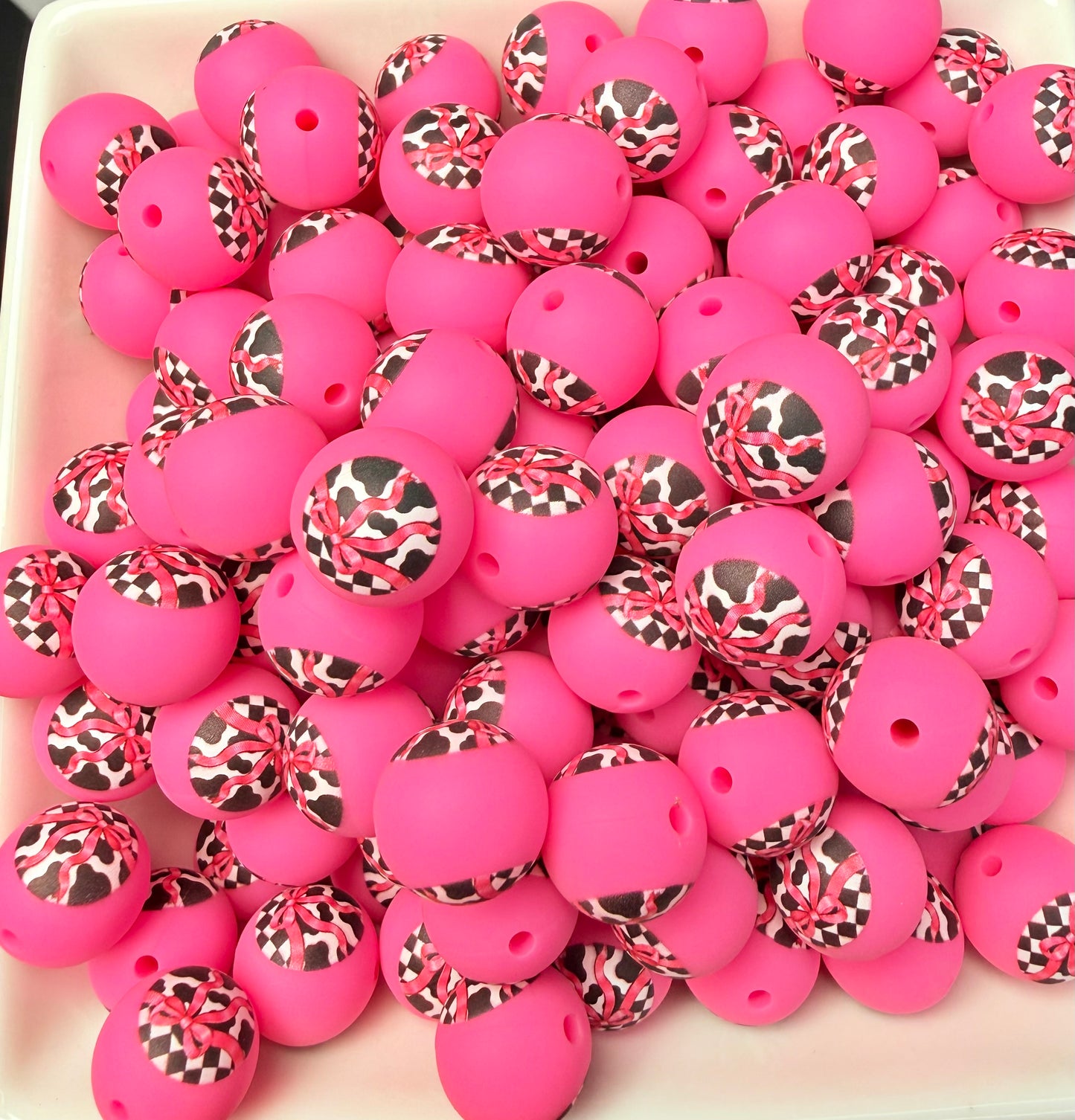 15mm Pink Cow charm printed beads (pack of 5)