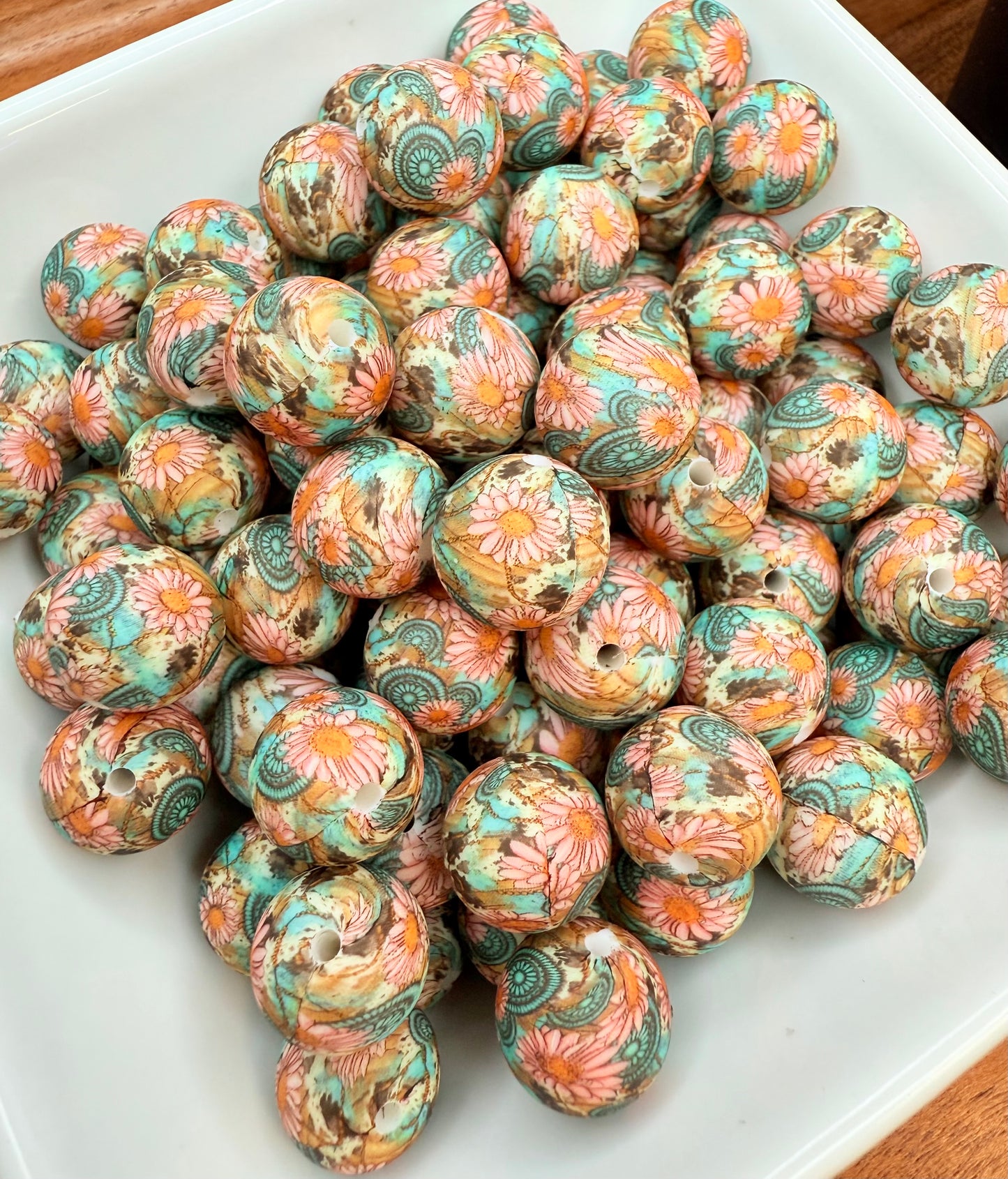 15mm Daisy Blossom printed beads (pack of 5) EXCLUSIVE