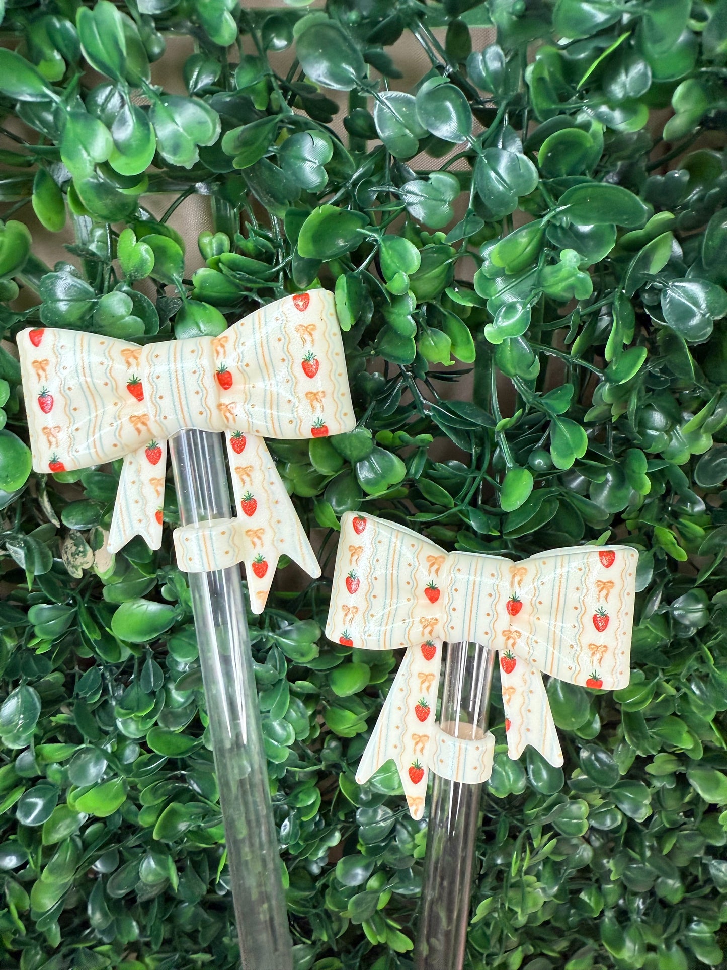 Opal Stripes and strawberries strawtopper bow