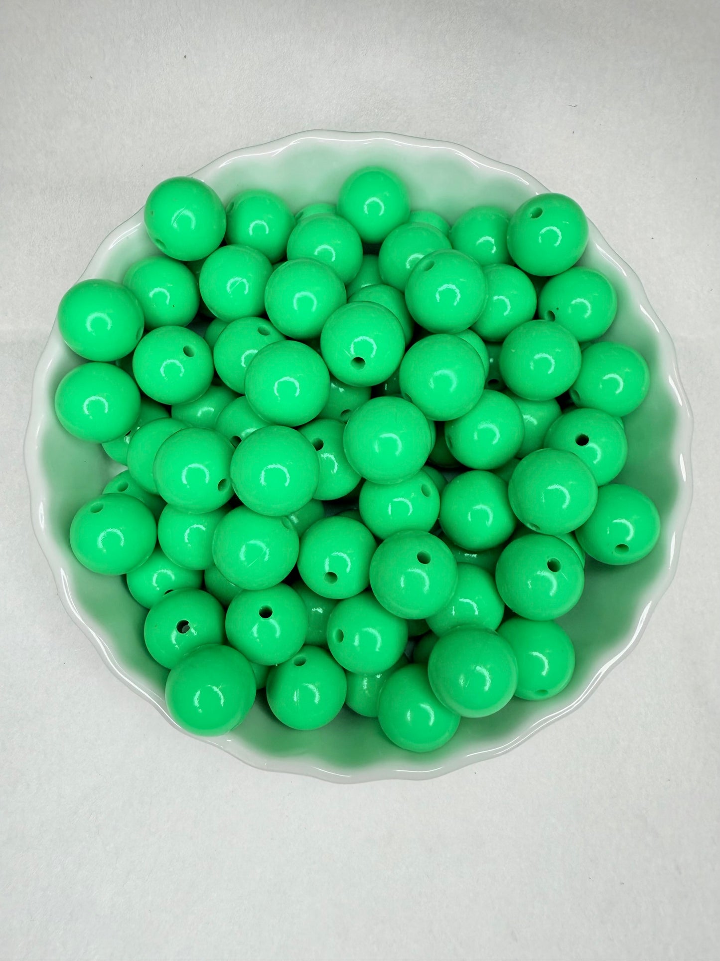 15mm liquid Kelly green silicone beads