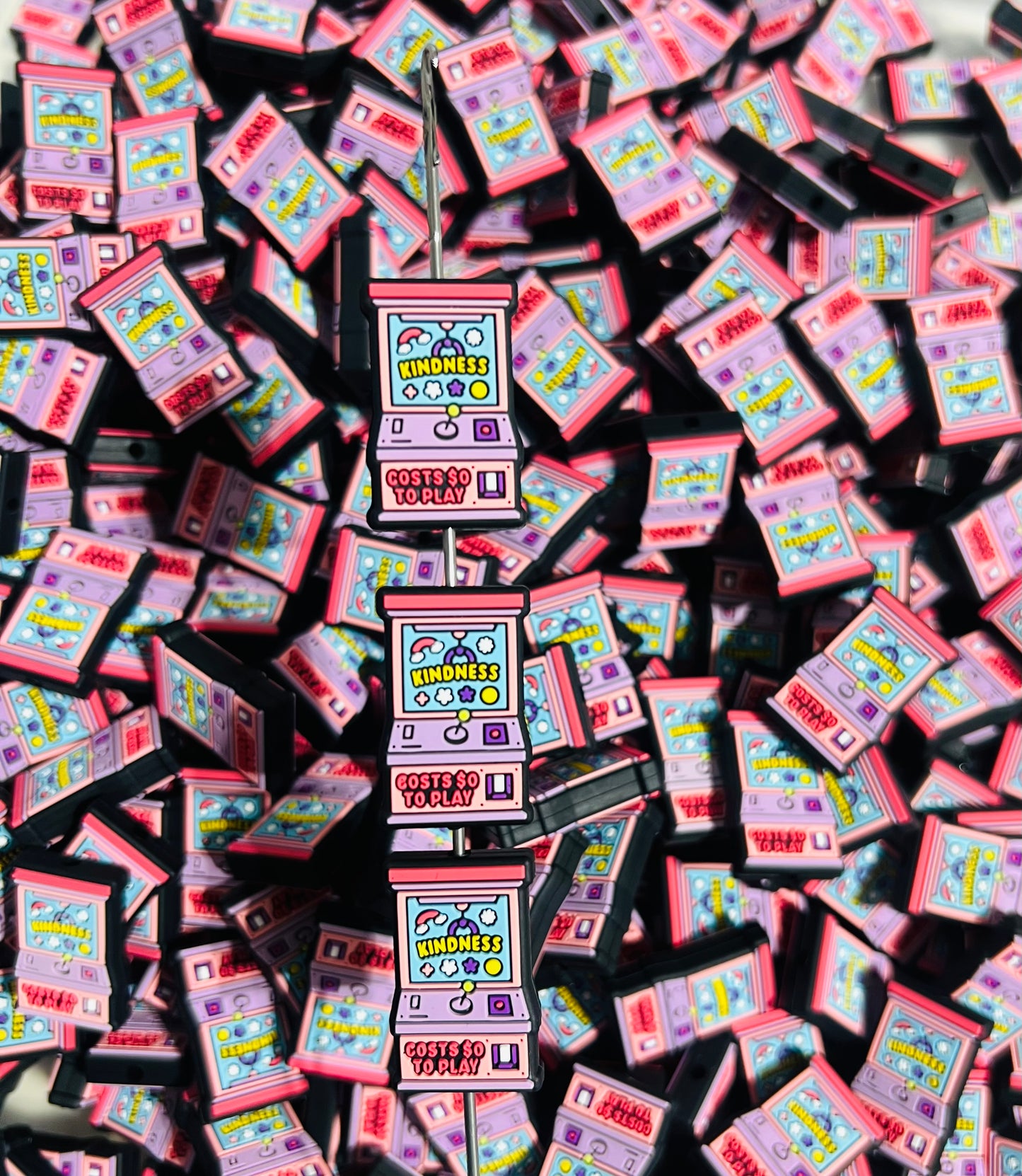 Kindness Pink Claw machine Focal EXCLUSIVE