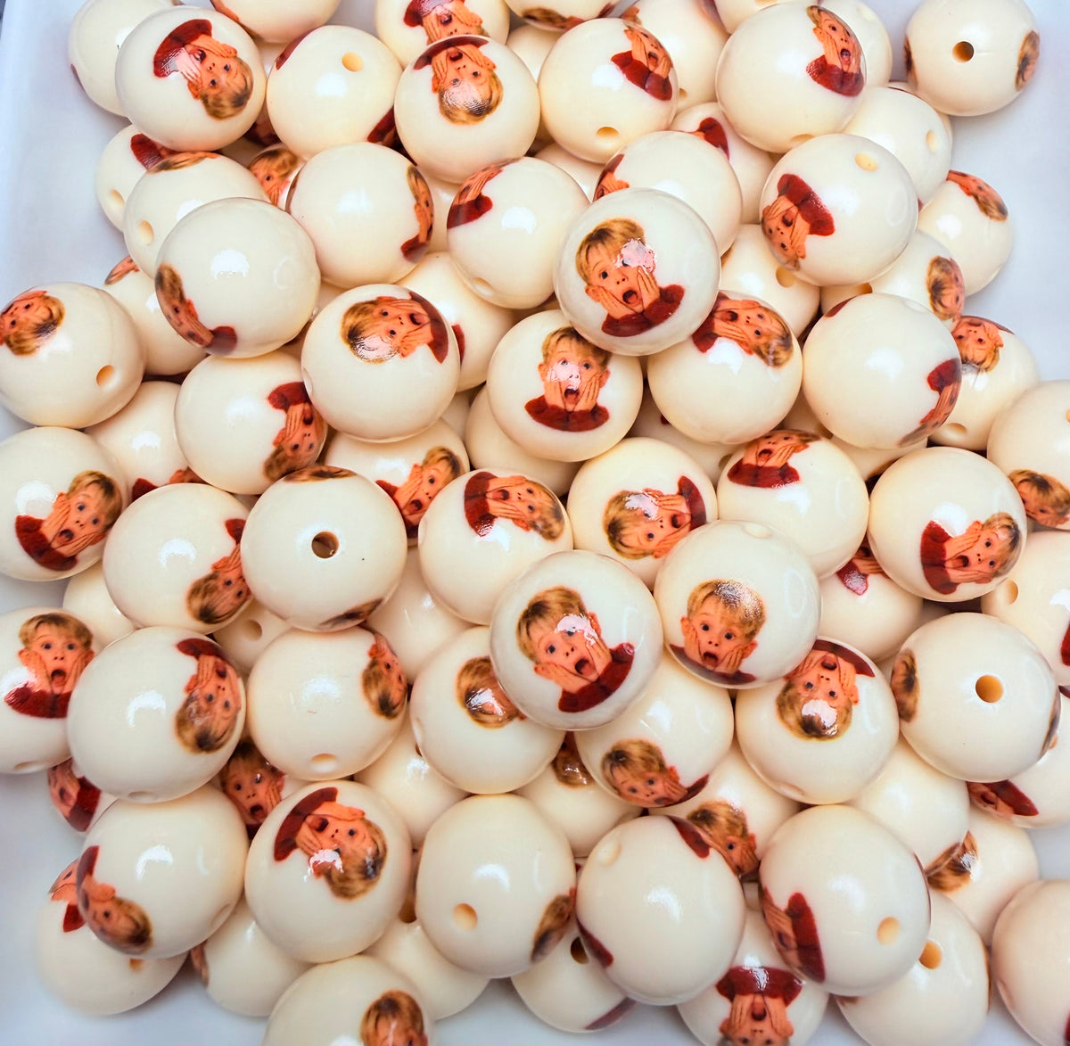 15mm liquid Home alone Kevin printed beads (pack of 5) •Exclusive•
