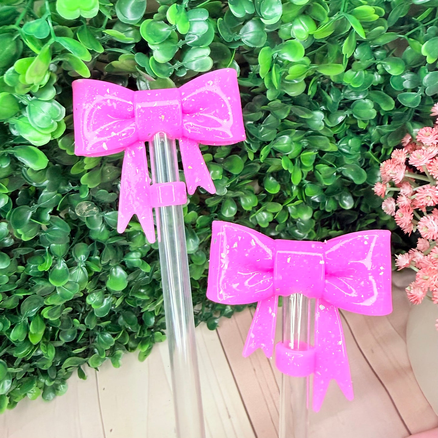 Liquid Glam glitter PINK silicone strawtopper bow