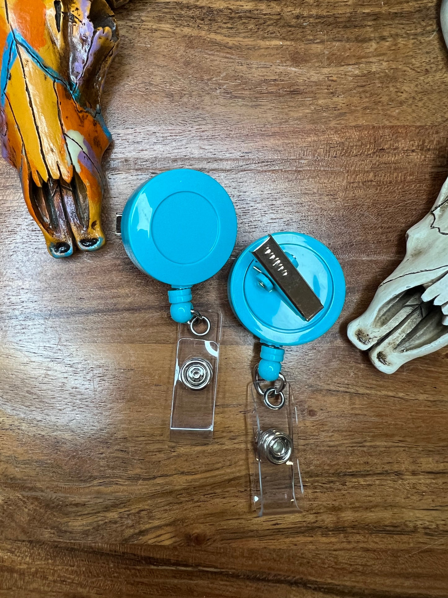 Bright turquoise badge reel