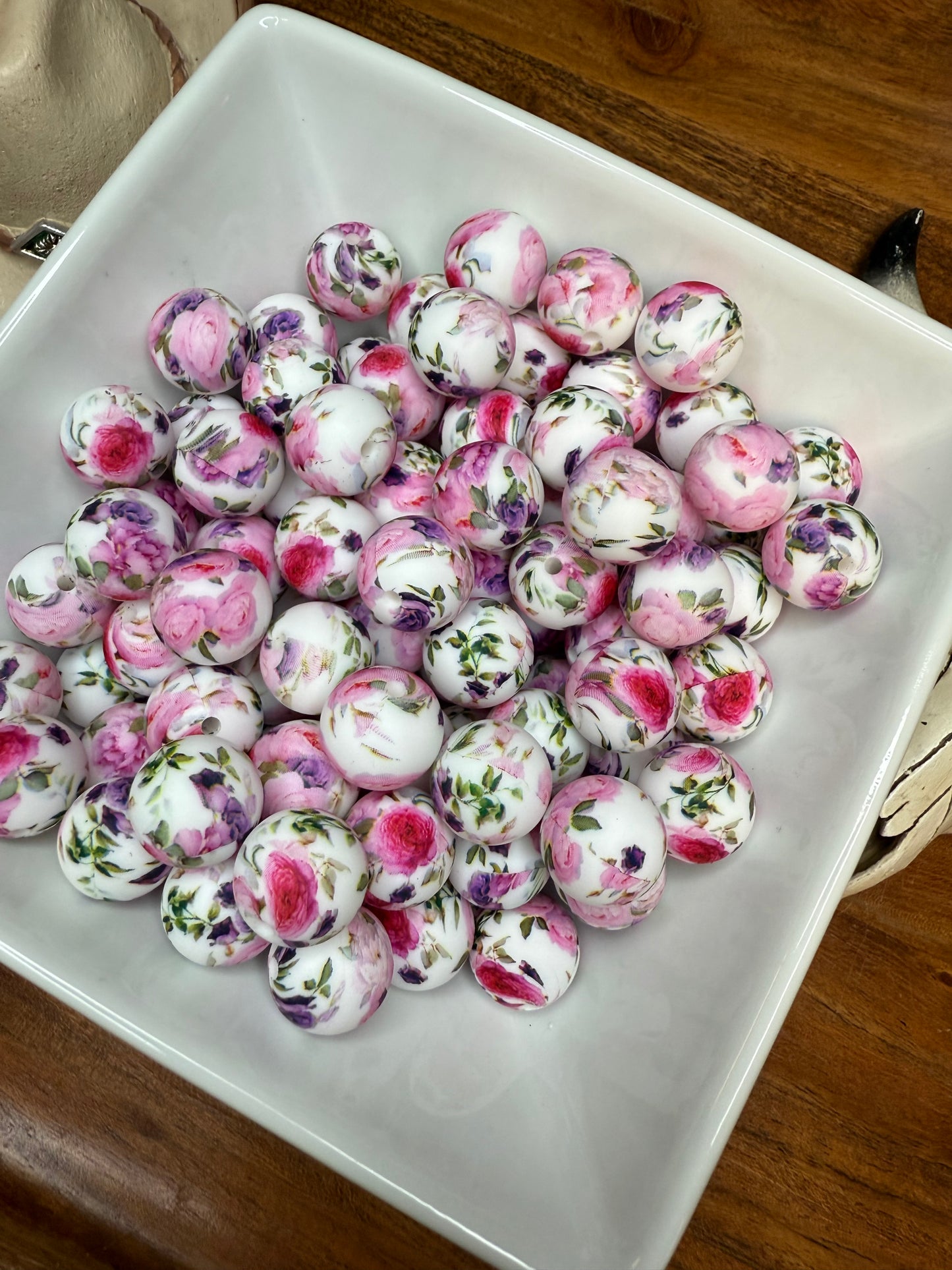 15mm floral pink printed beads (pack of 5)