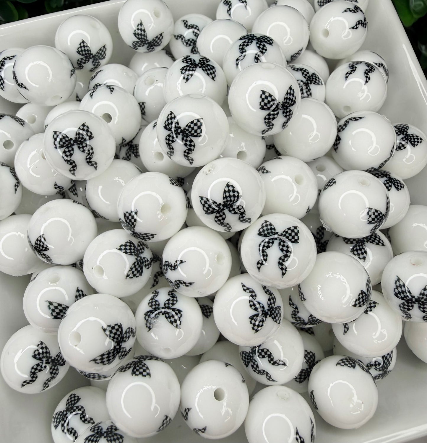 15mm Liquid Black and white checkered bow silicone bead (pack of 5)