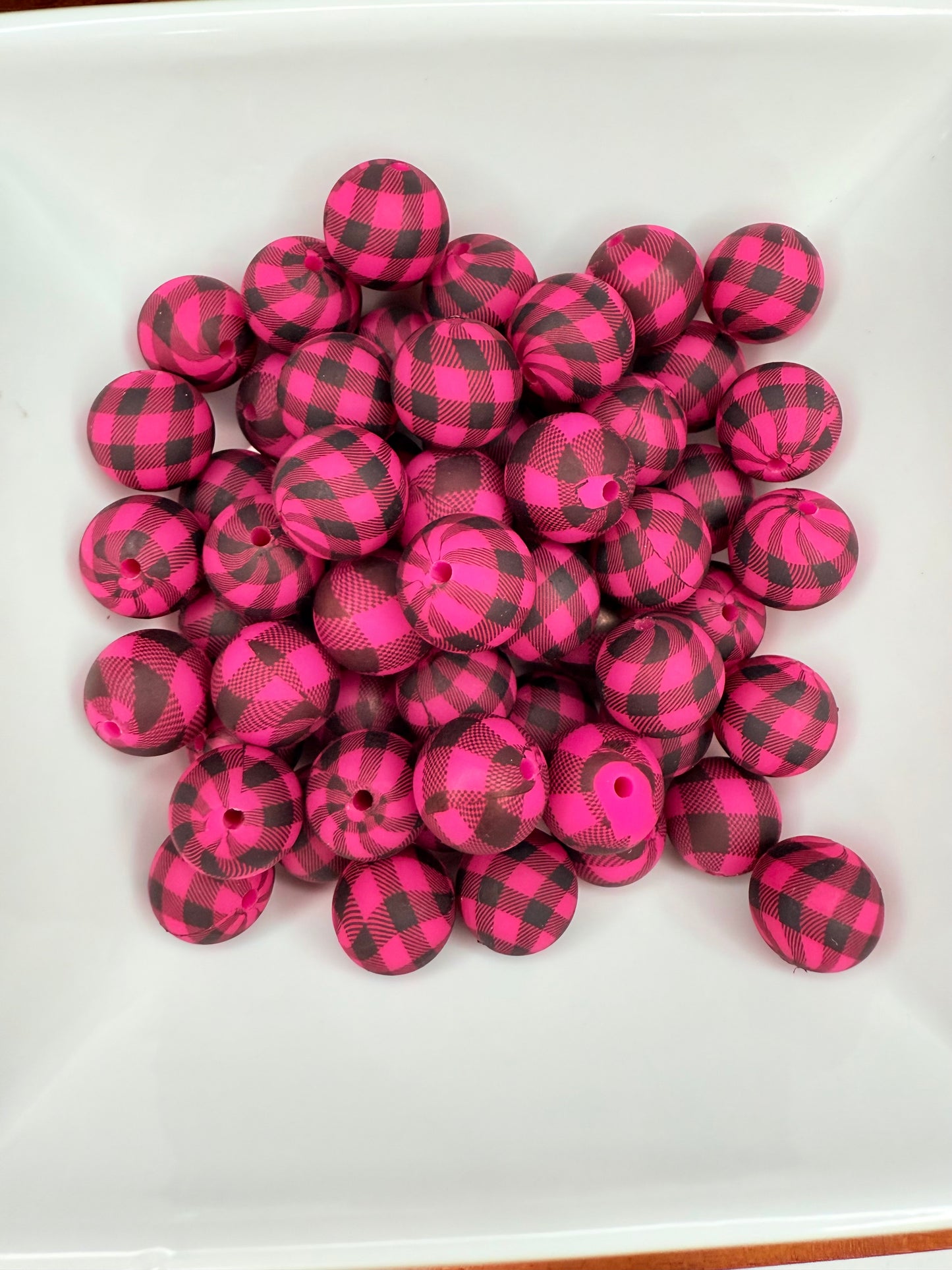 15mm Hot pink plaid silicone beads (pack of 5)