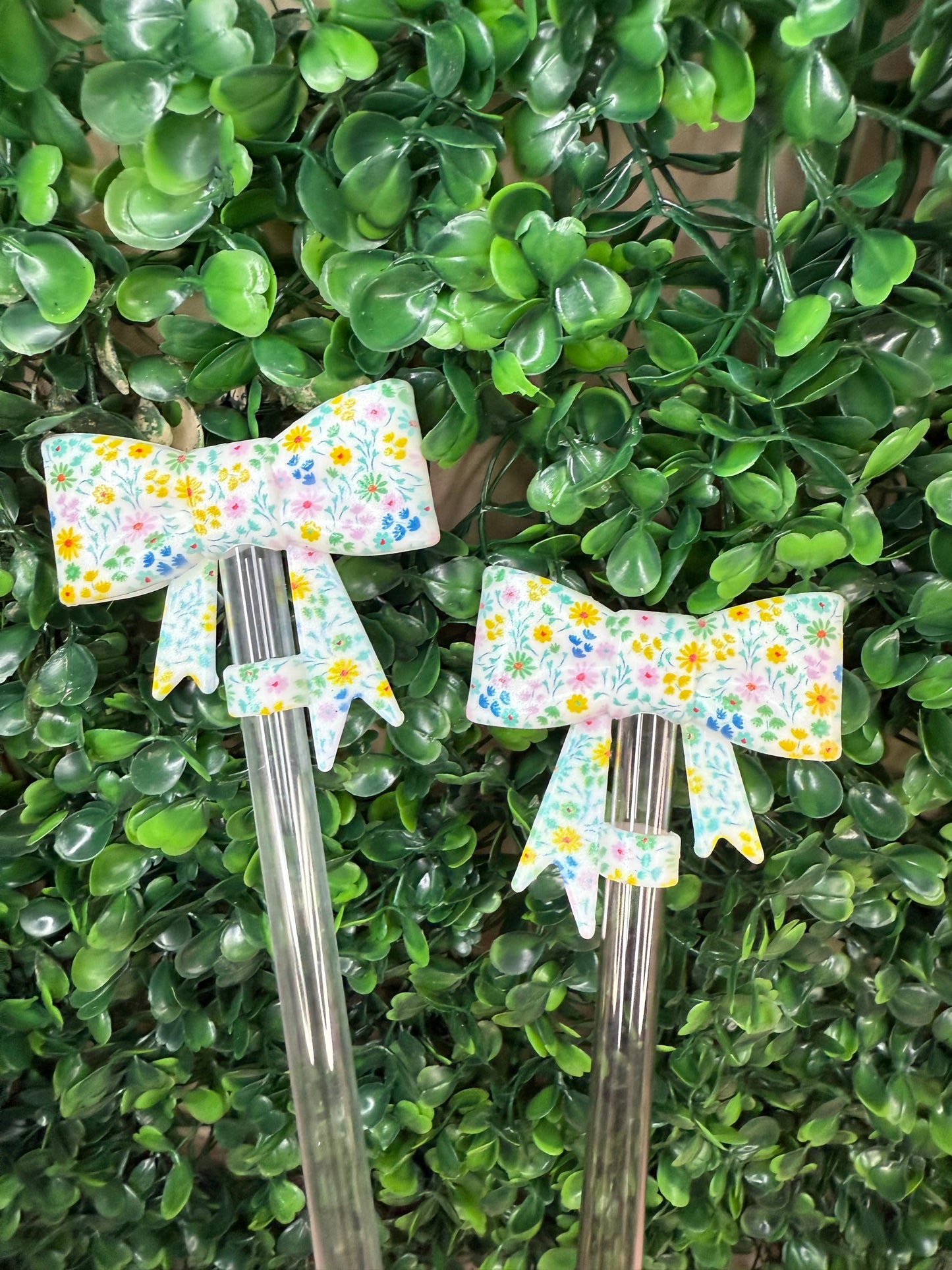 Opal Springtime garden strawtopper bow