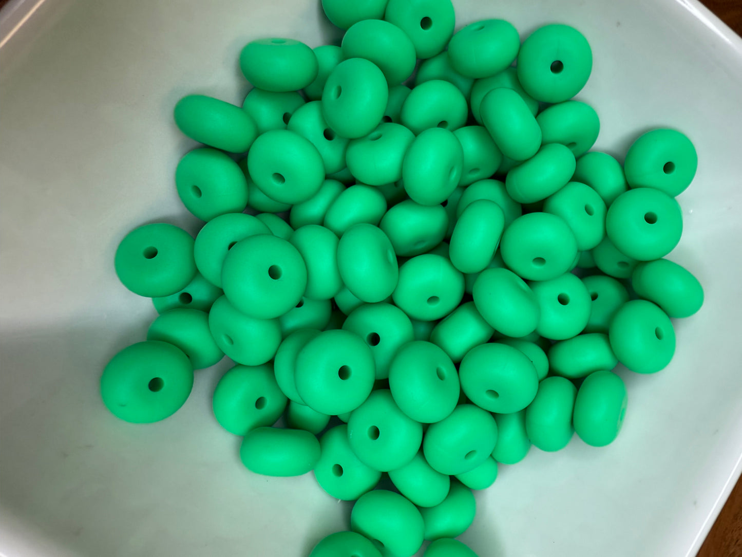 14mm Kelly green abacus silicone bead