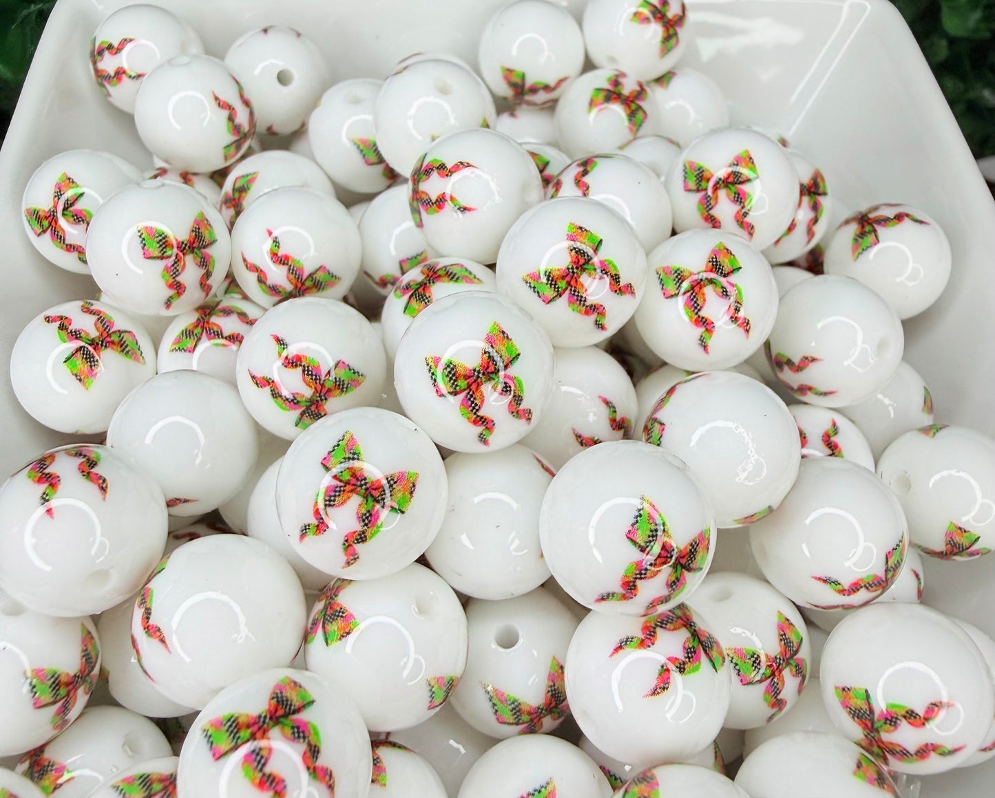 15mm Liquid Waterbrush and checkered bow silicone bead (pack of 5)