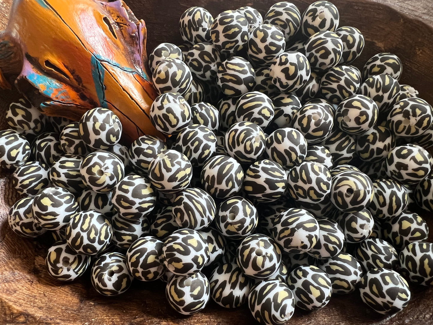 15mm Leopard print silicone beads (pack of 5)