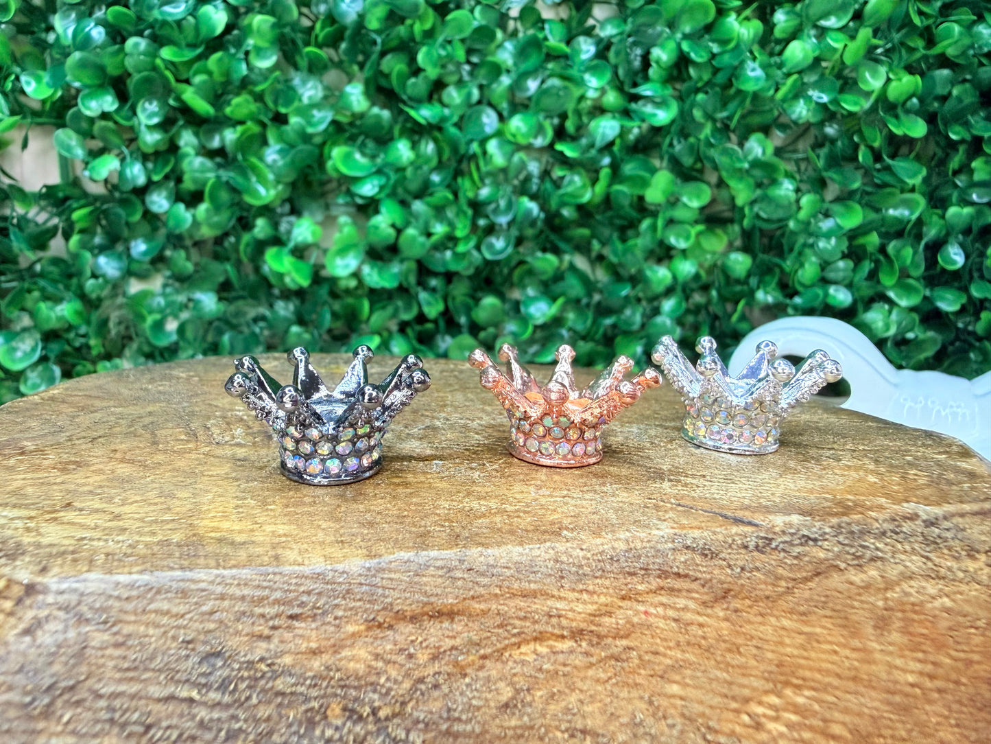 Blingy rhinestone crown spacer
