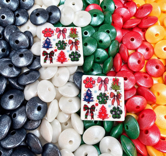 Christmas paw print focal