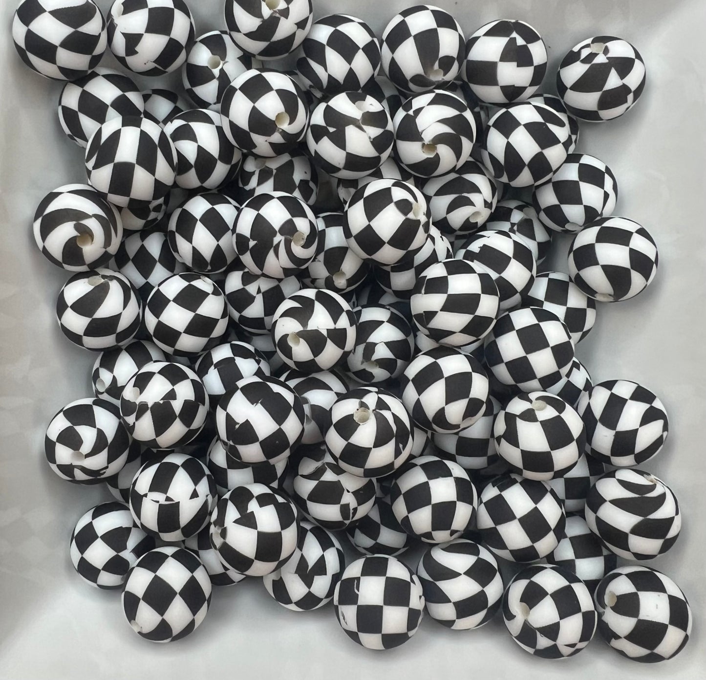 15mm black checkered beads (pack of 5)