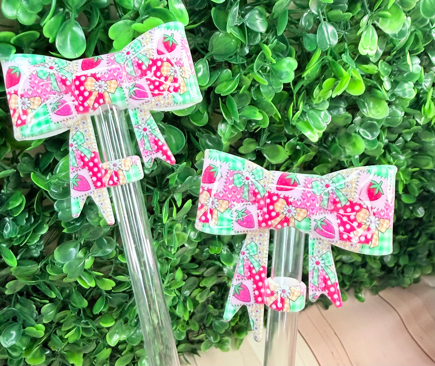 Liquid strawberry patchwork strawtopper bow