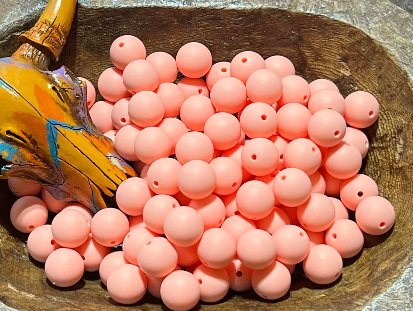 15mm Salmon pink silicone beads