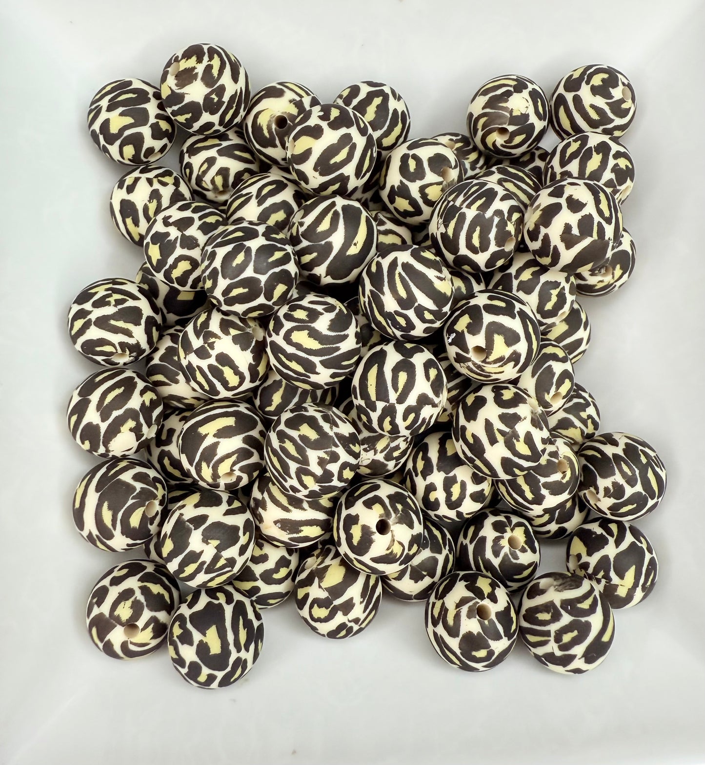 15mm Cheetah print silicone beads (pack of 5)