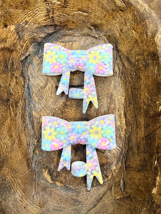 Liquid Pastel petals strawtopper bow