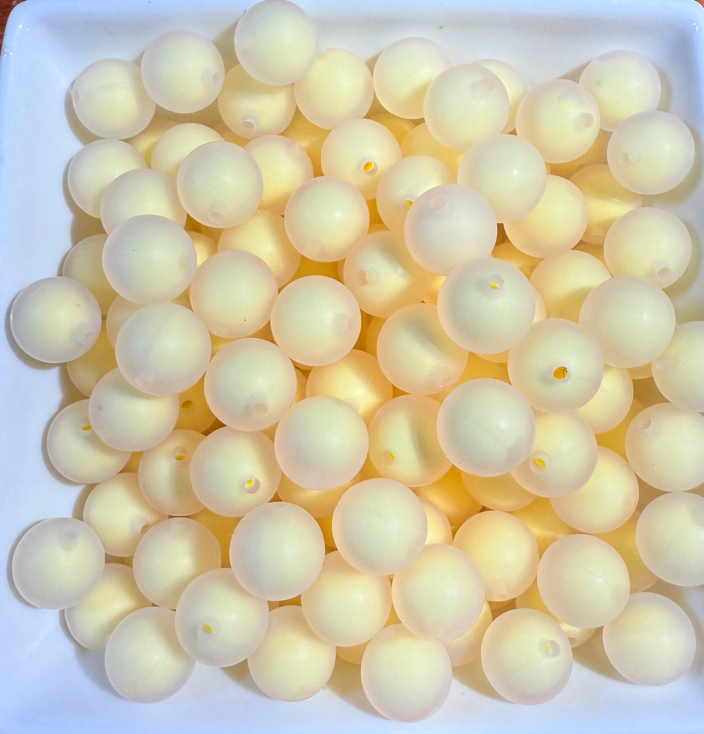 15mm Frosted Silicone beads (9 colors)