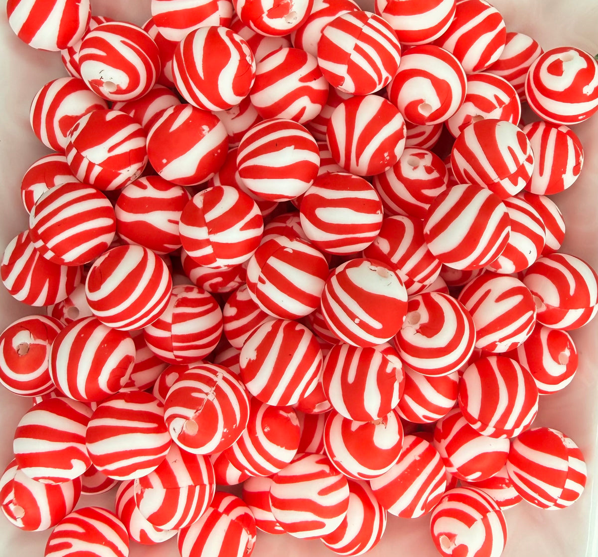15mm Candy cane swirl printed beads (pack of 5) •Matches bandana bow