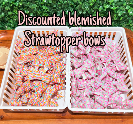 Discounted blemished Strawtopper bows