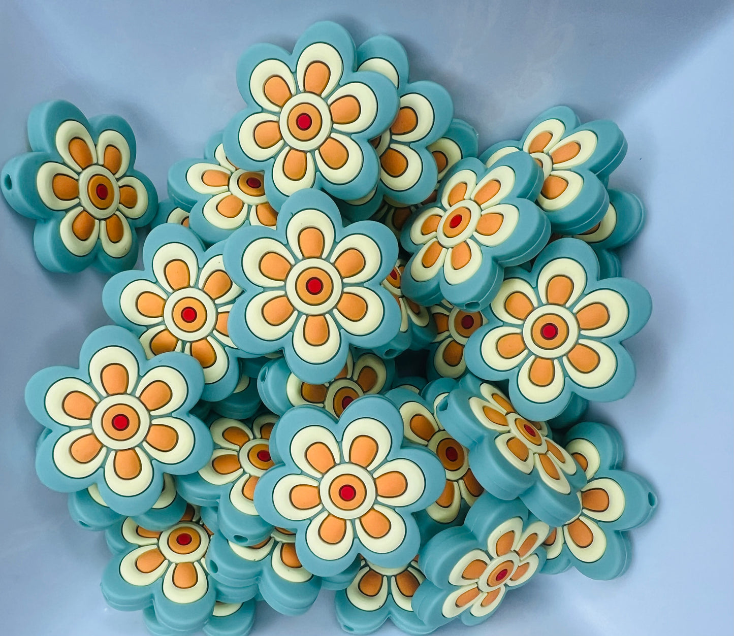 Retro teal flower focal