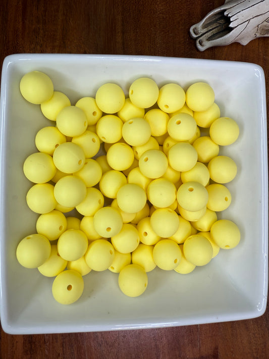 15mm Cream yellow silicone beads