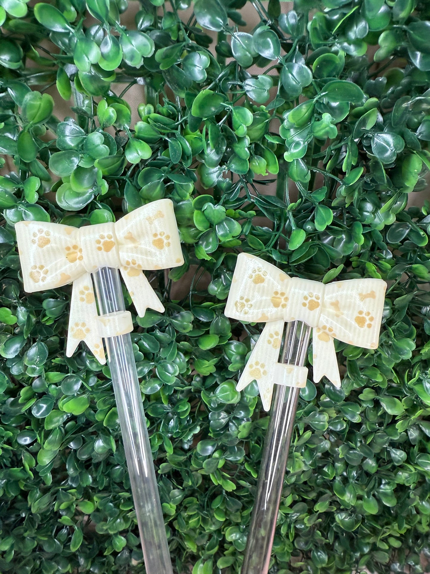Opal Paws and bones strawtopper bow