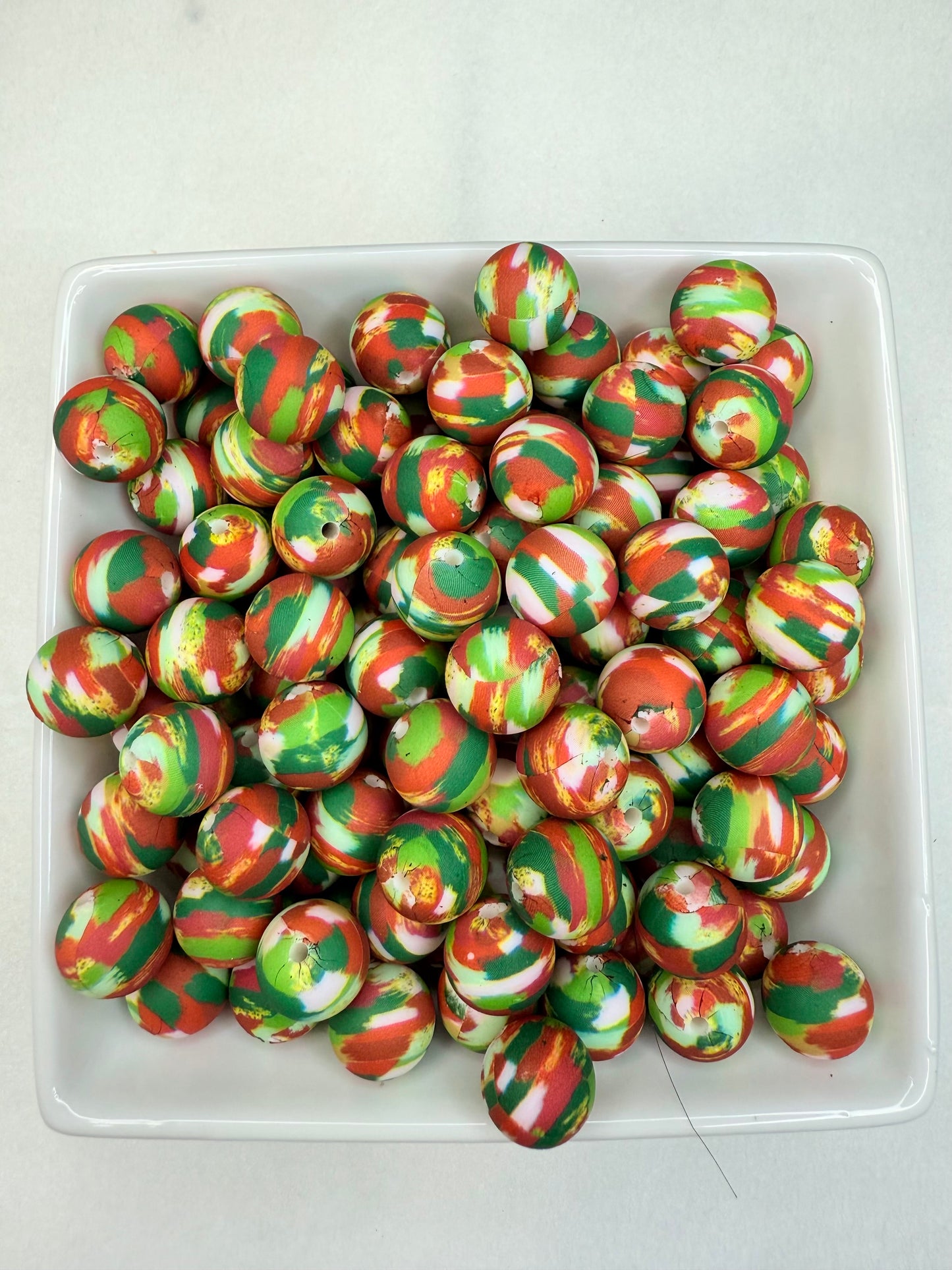 15mm Christmas Waterbrush silicone beads (pack of 5)