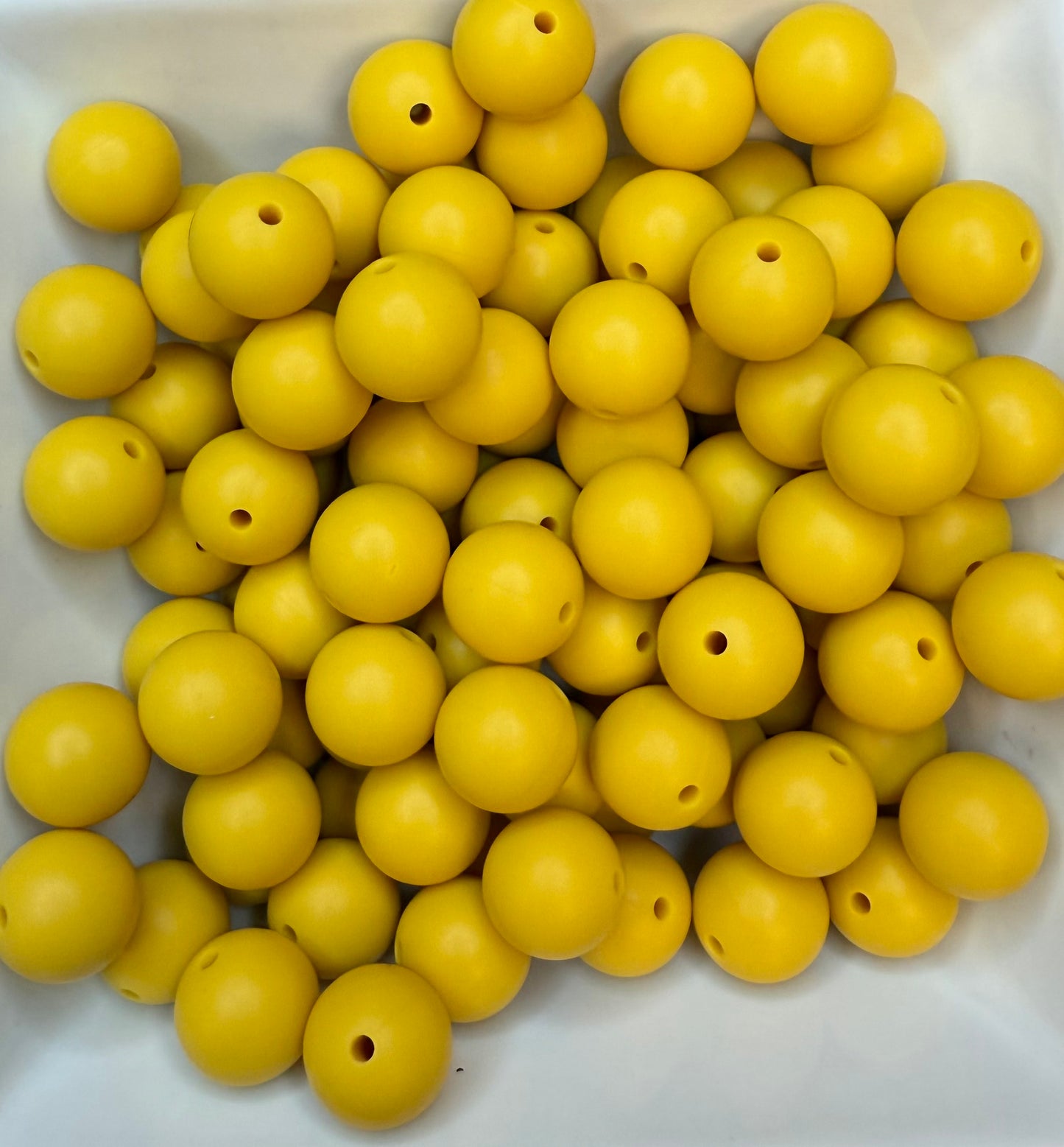 15mm Sunshine yellow (matches yellow cowhide)