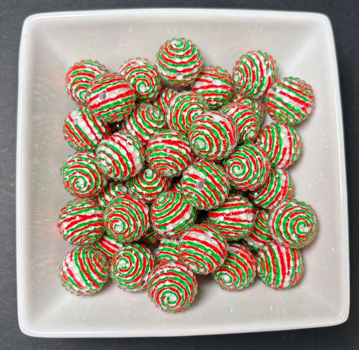 20mm Christmas swirl acrylic beads