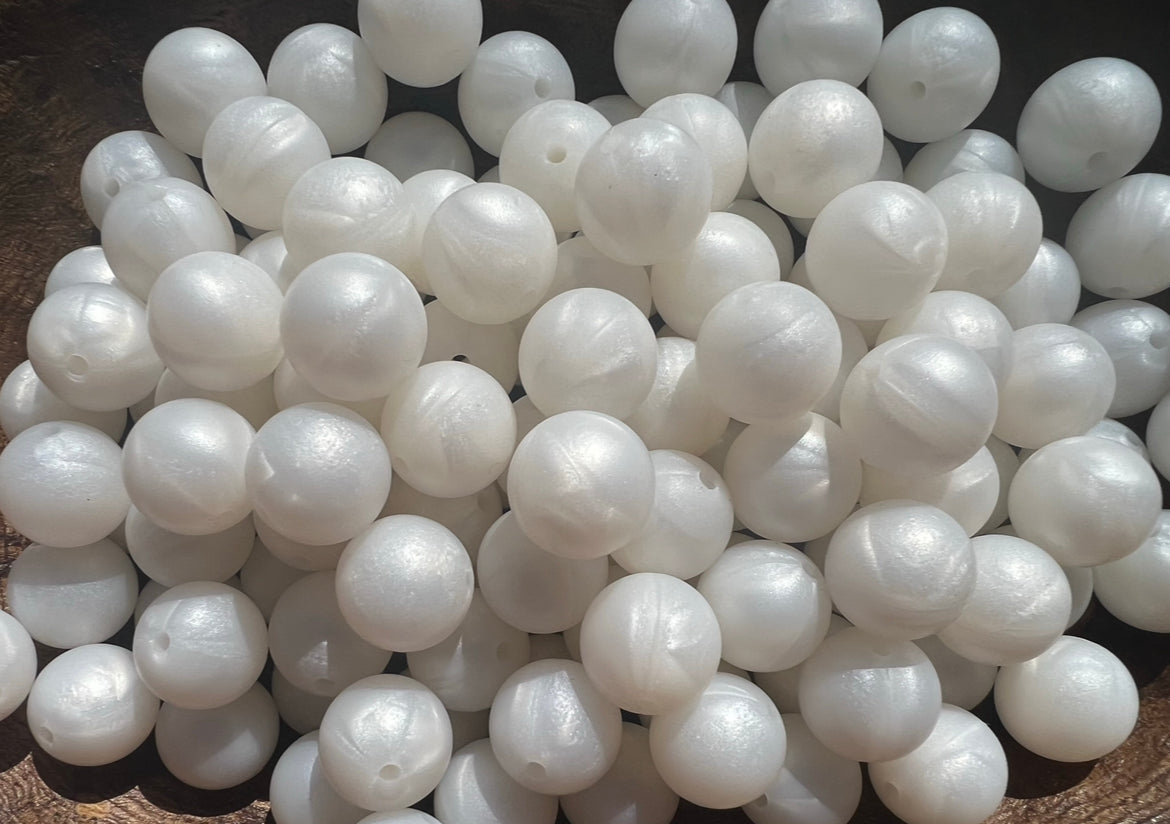 15mm Pearl white silicone bead