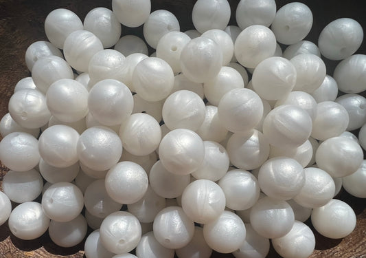 15mm Pearl white silicone bead